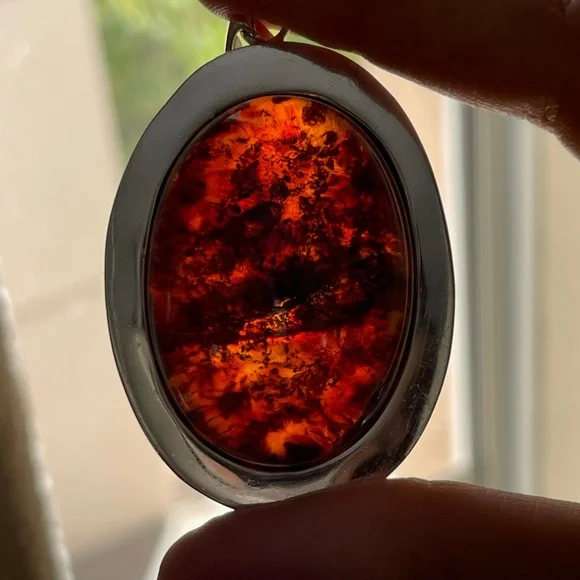 Huge oval cabochon Baltic honey amber sterling silver pendant & chain - Picture 12 of 15